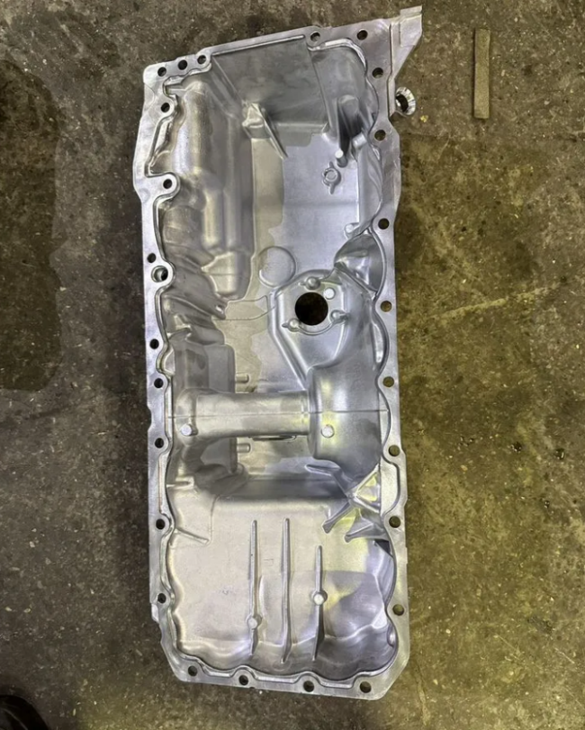 Поддон BMW 11 13 8 580 127 B57D30A