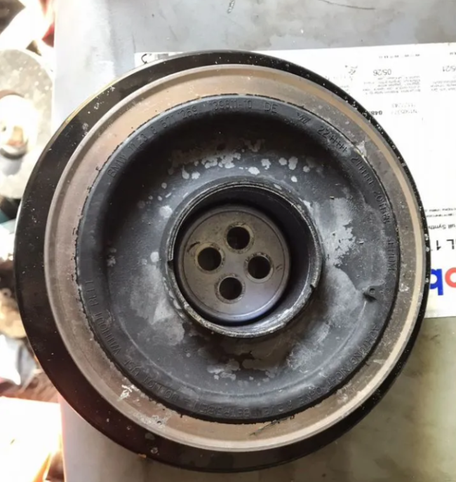 Шкив коленвала bmw B57